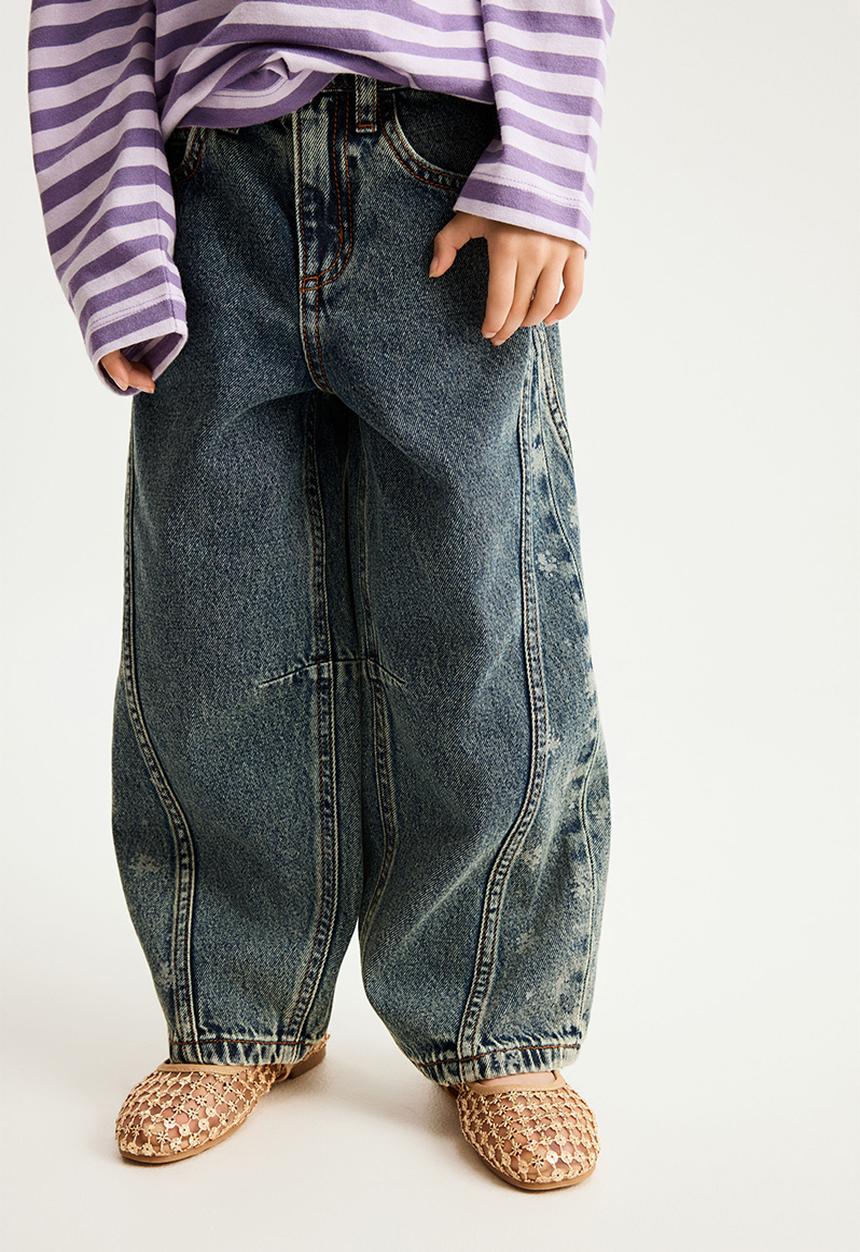 Cotton On - Unisex Super Barrel Leg Denim Jean - 90S Blue Haven Mid Blue/Mini Floral