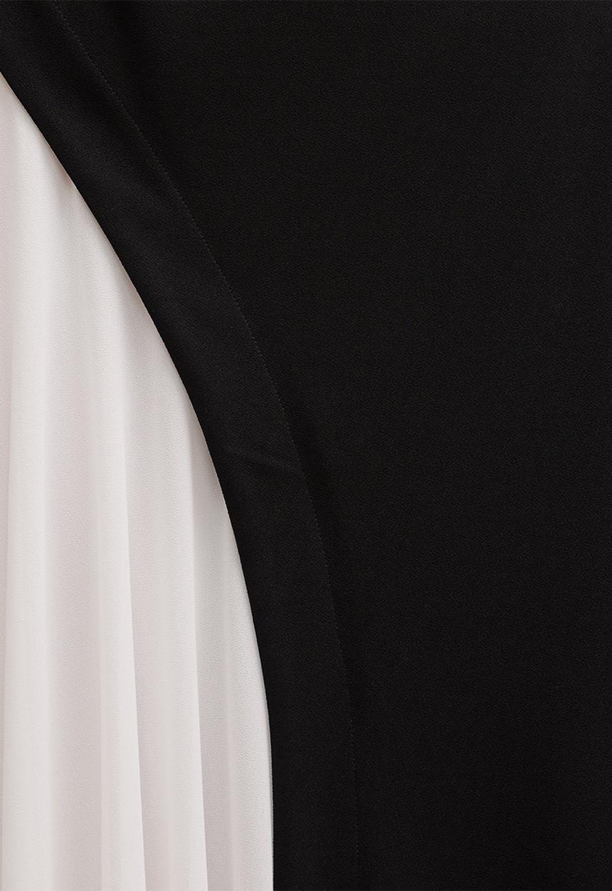 Forever New - Candace halter contrast maxi dress in black/white