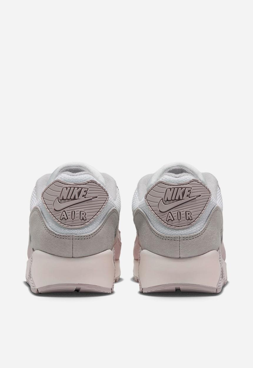 Nike - AIR MAX III