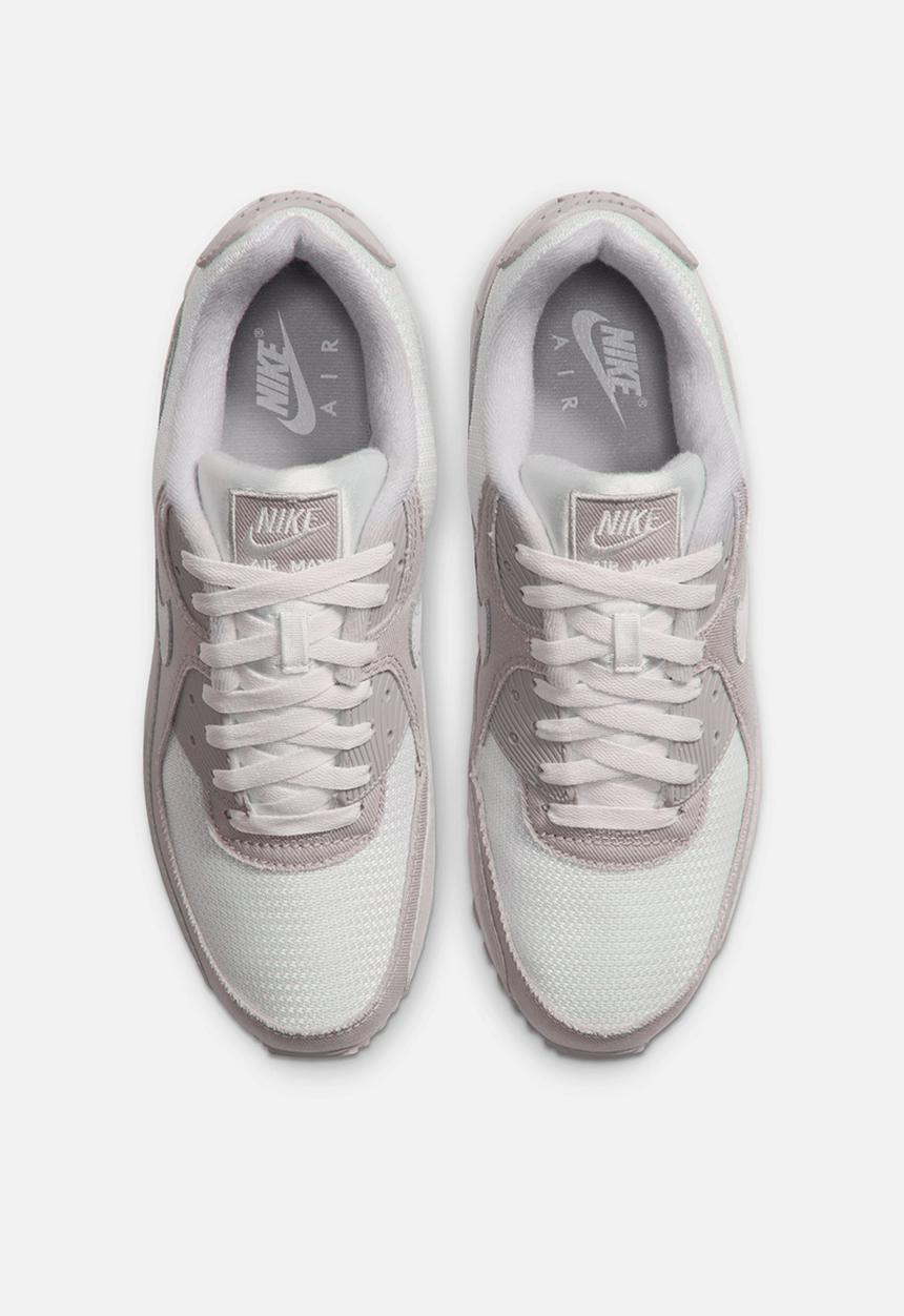 Nike - AIR MAX III