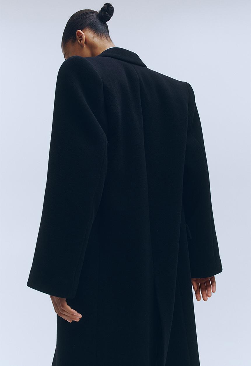 H&M - WARDROBE.NYC H&M:  Double-breasted wool coat - black
