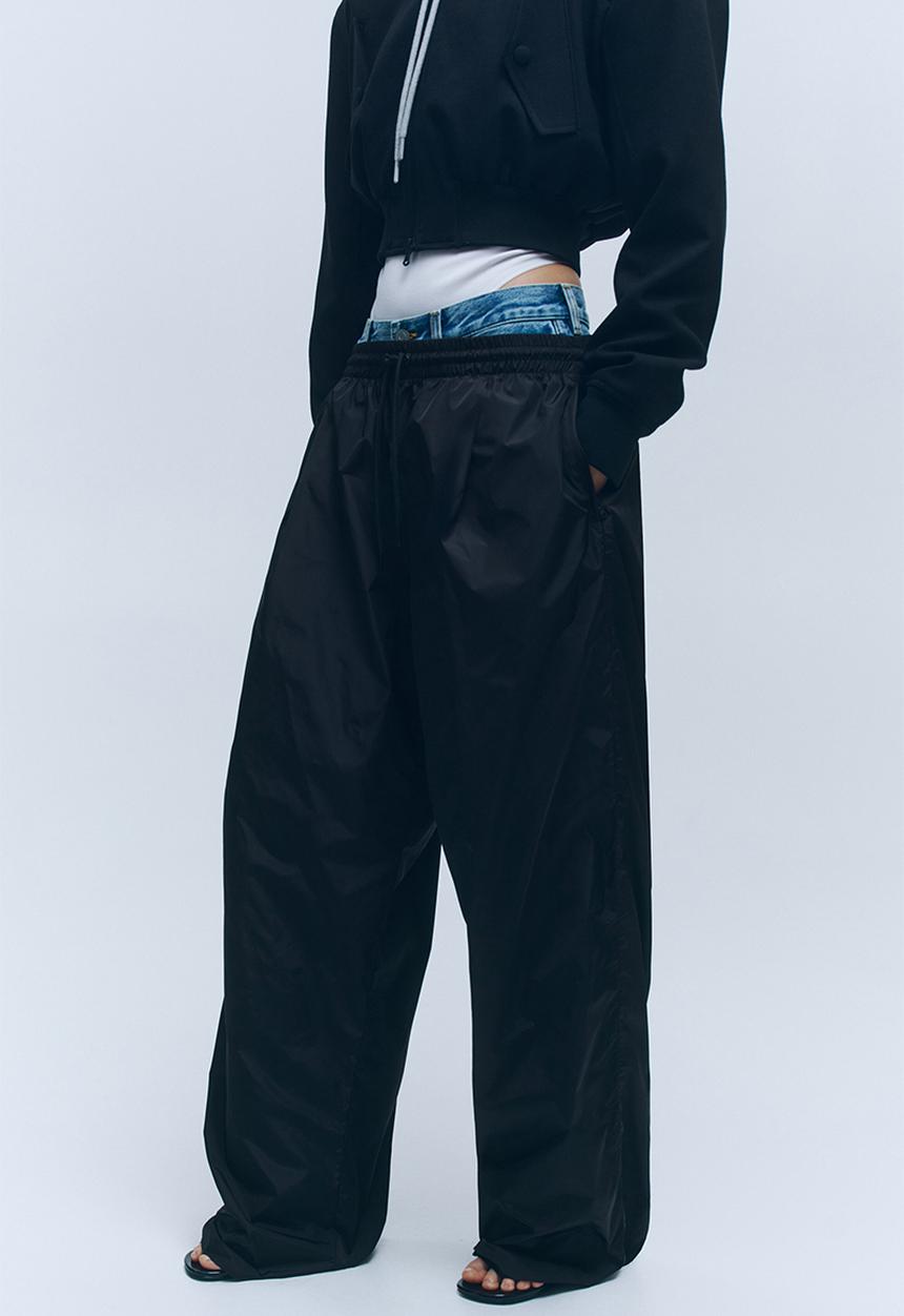 H&M - WARDROBE.NYC H&M:  Nylon track pants - black