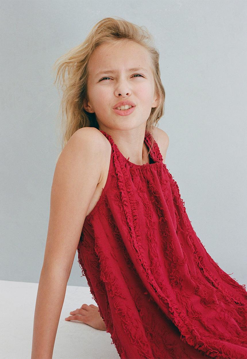 MANGO - Dress flecos - burgundy