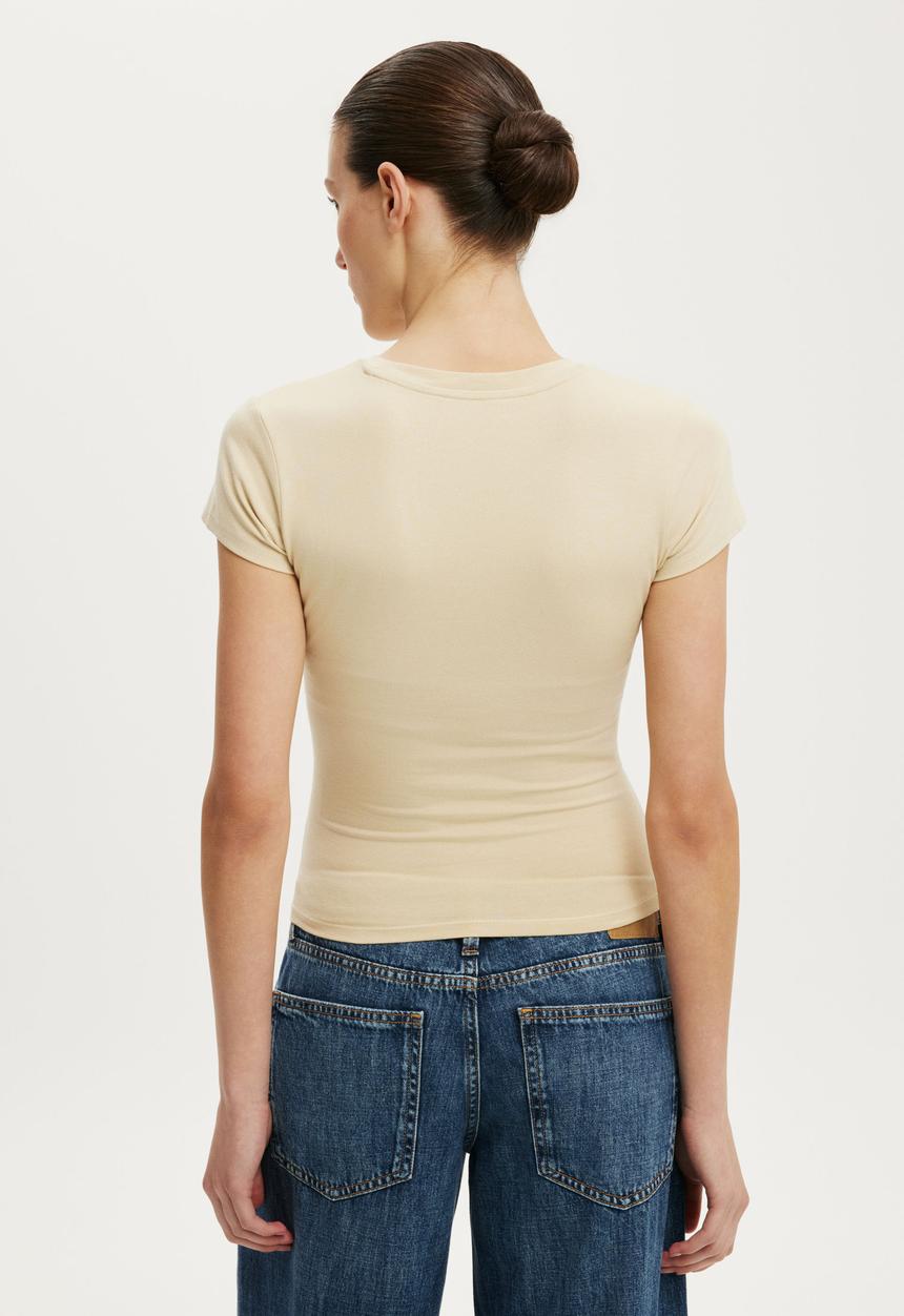Cotton On - All Day Crew Tee - Honey Beige