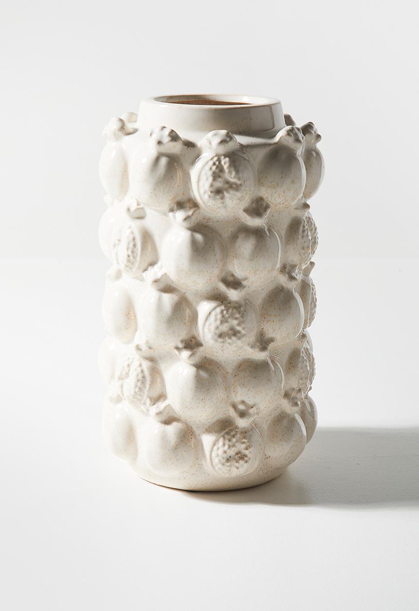 H&S - Pomegranate embossed vase - Ecru