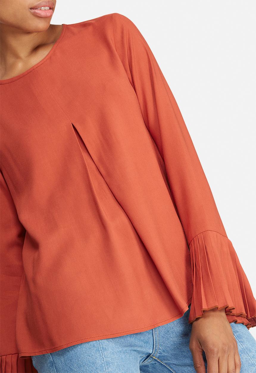 dailyfriday - Pleat front blouse