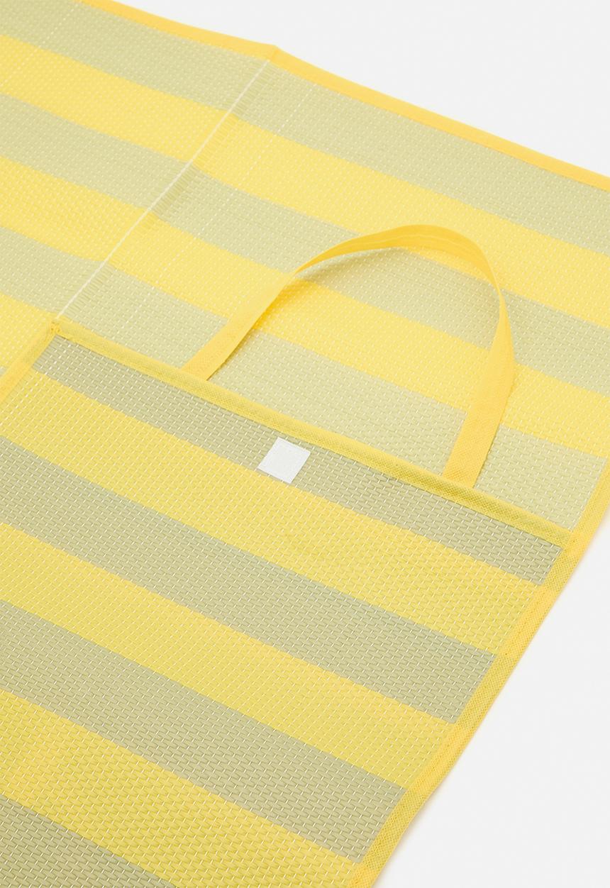 H&S - Stripe folded beach mat - yellow