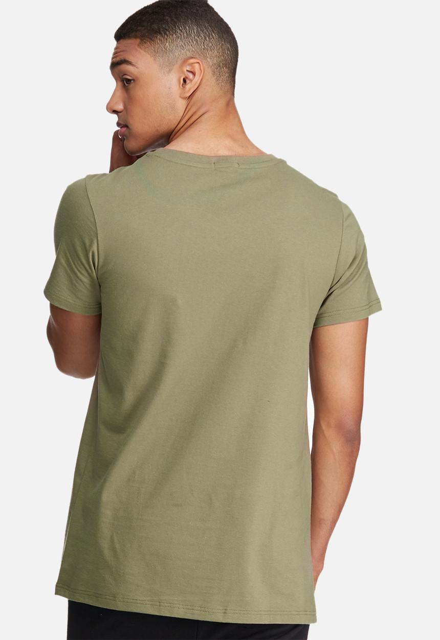 basicthread - Plain Scoop Tee