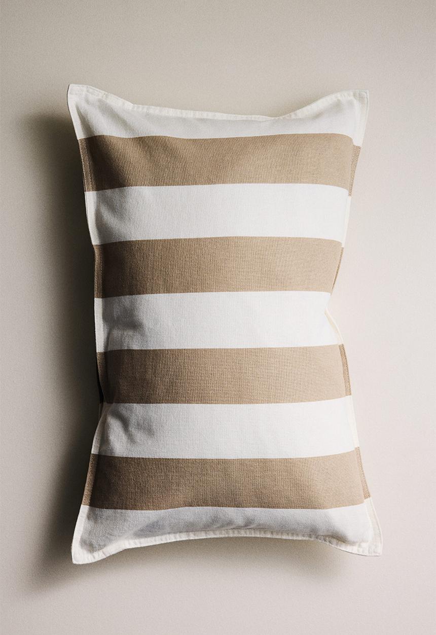 H&M - Linen-blend cushion cover - beige/white striped