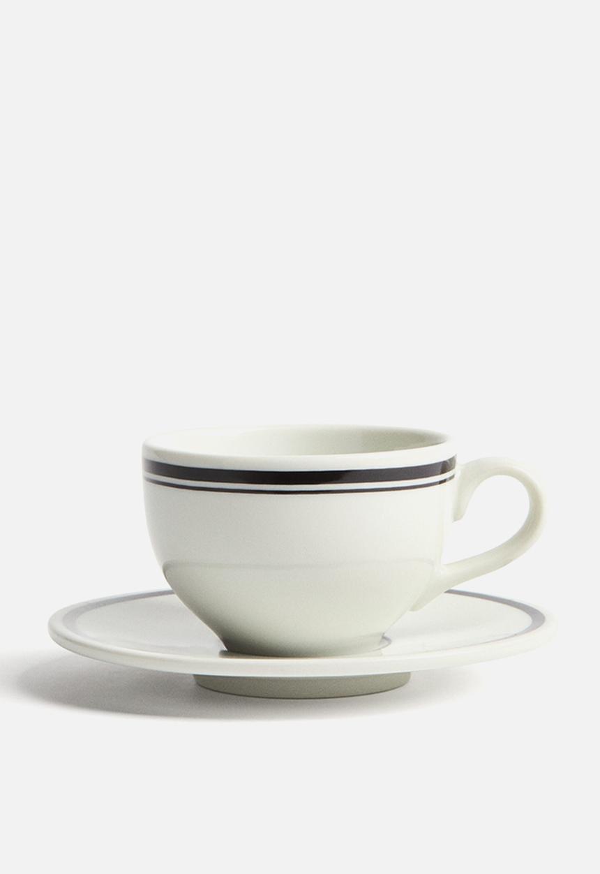H&M - Cappuccino cup and saucer - white/black