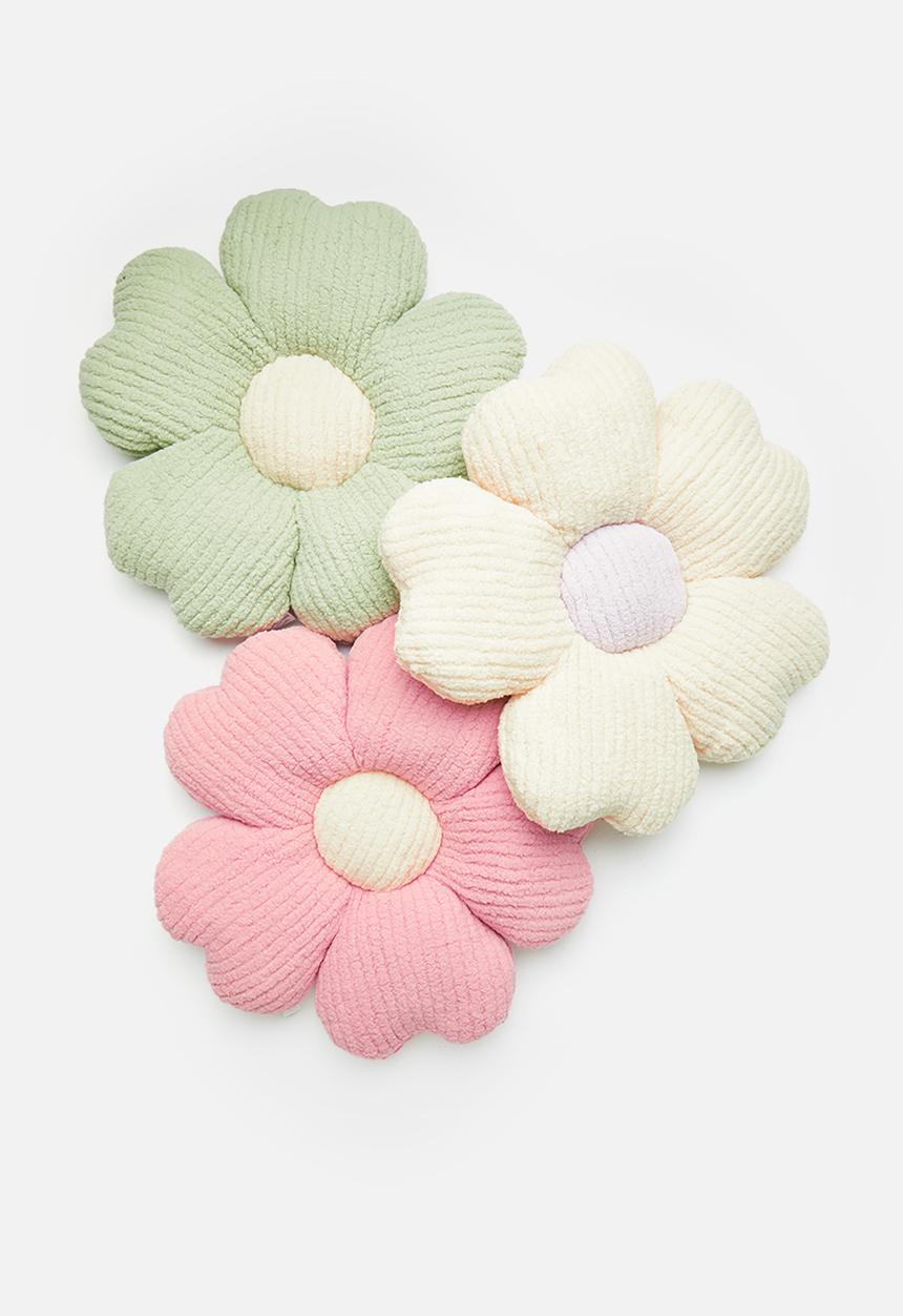 H&S - Petals cushion - Cream & Purple