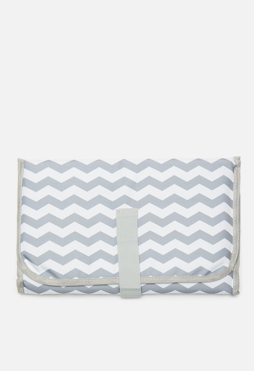 Pop Candy - Foldable diaper changing mat - grey chevron