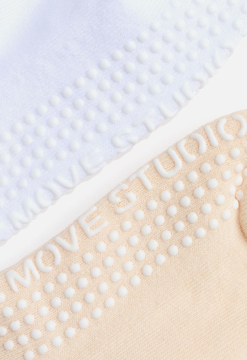 H&M - 2-Pack anti-slip yoga socks - white/peachy beige