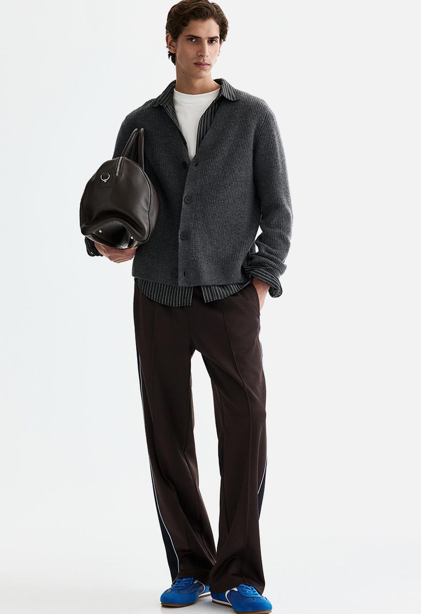 H&M - Relaxed fit track pants - brown/stripes