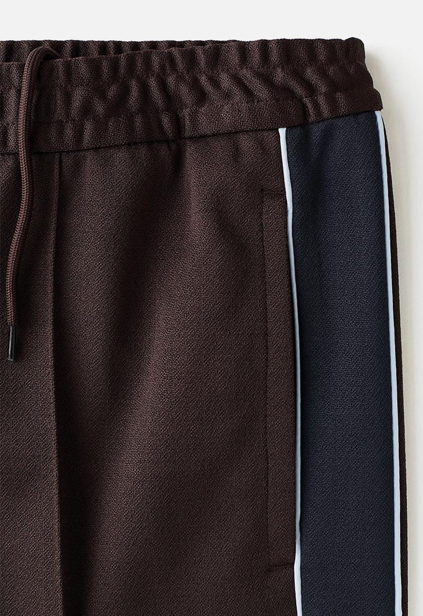 H&M - Relaxed fit track pants - brown/stripes