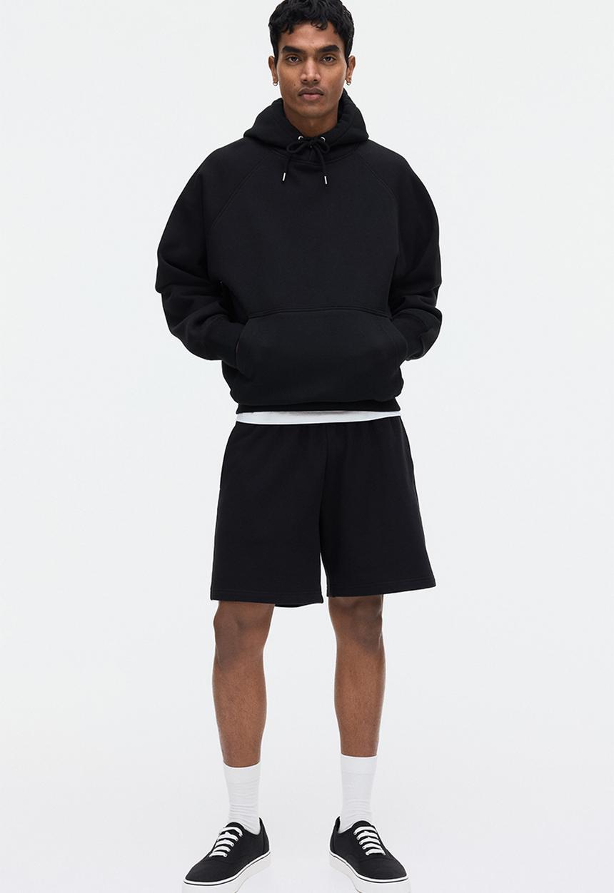 H&M - Regular fit sweatshorts - black