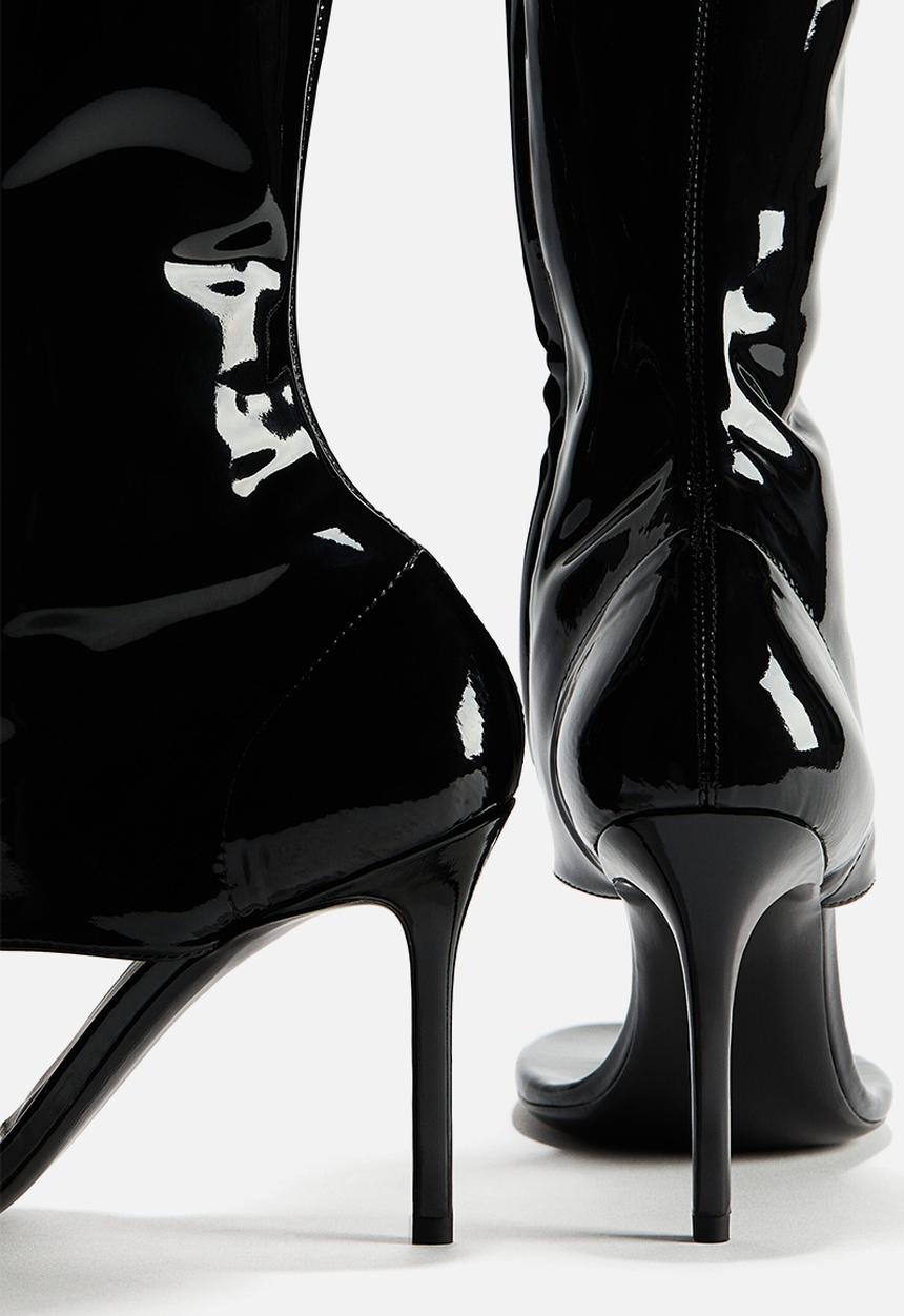 H&M - WARDROBE.NYC H&M:  Cut-out leather sock boots - black