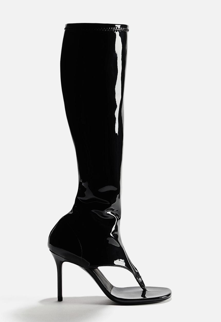 H&M - WARDROBE.NYC H&M:  Cut-out leather sock boots - black
