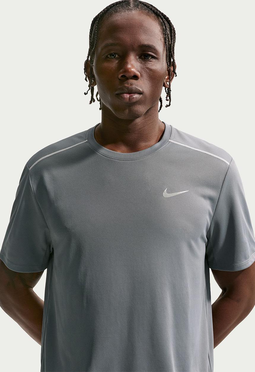 Nike - Miler Dri-FIT Short-Sleeve Running Top - Smoke Grey/Refl Silv