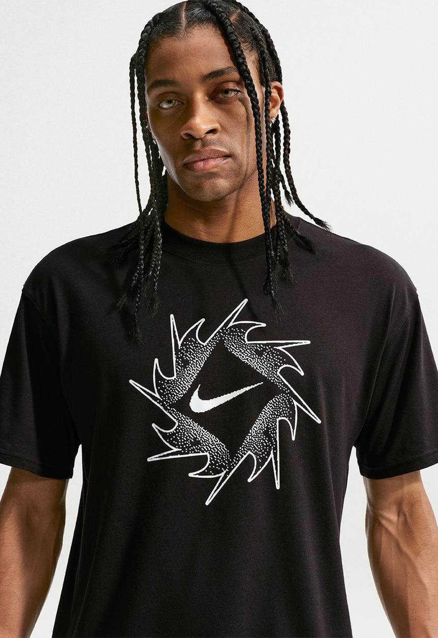 Nike - NSW Loose Fit Swoosh T-Shirt - Black
