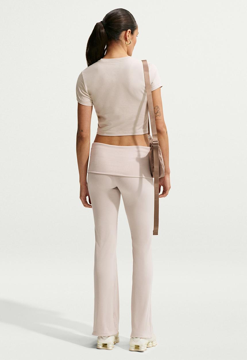 Nike - Women'S Cropped T-Shirt - Cream Ii/Sail