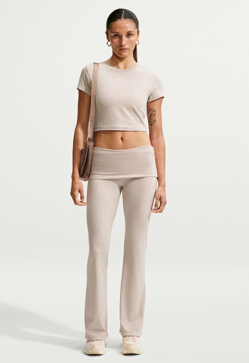 Nike - Women'S Cropped T-Shirt - Cream Ii/Sail