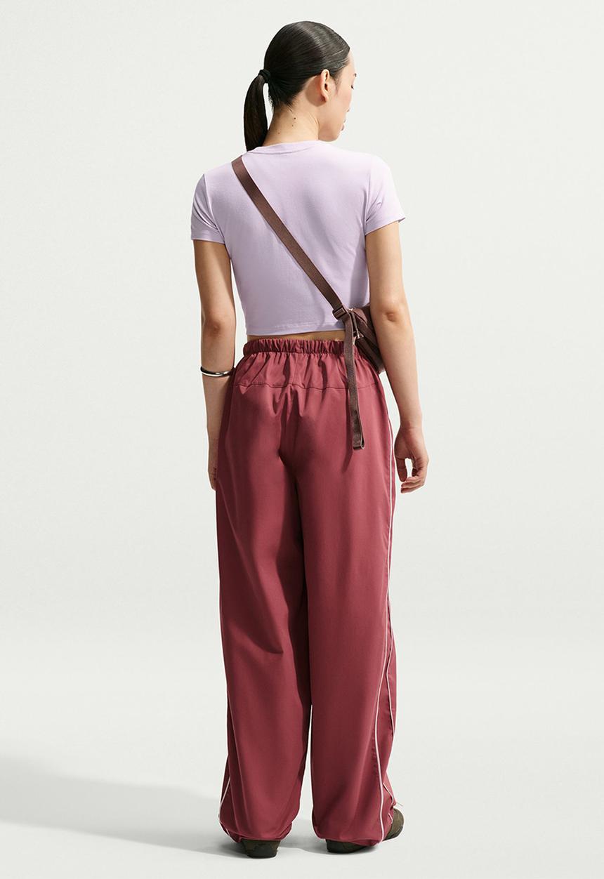 Nike - Women'S Cropped T-Shirt - Bleached Lilac