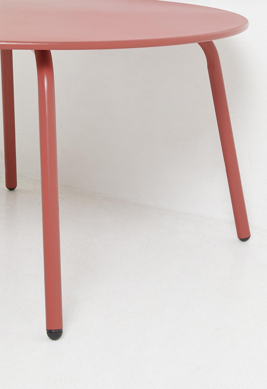 H&S - Outdoor Foot Tube Table - Rust