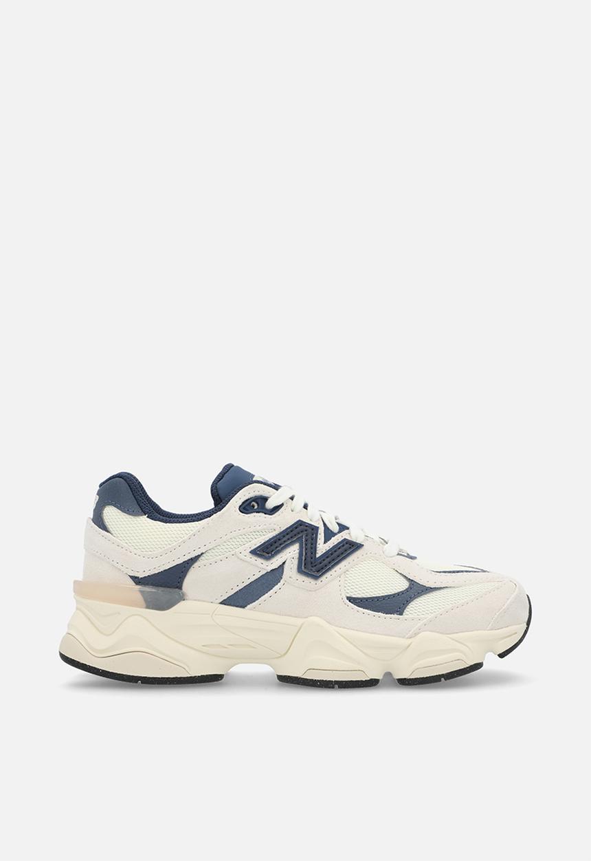 New Balance  - 9060 Grade School