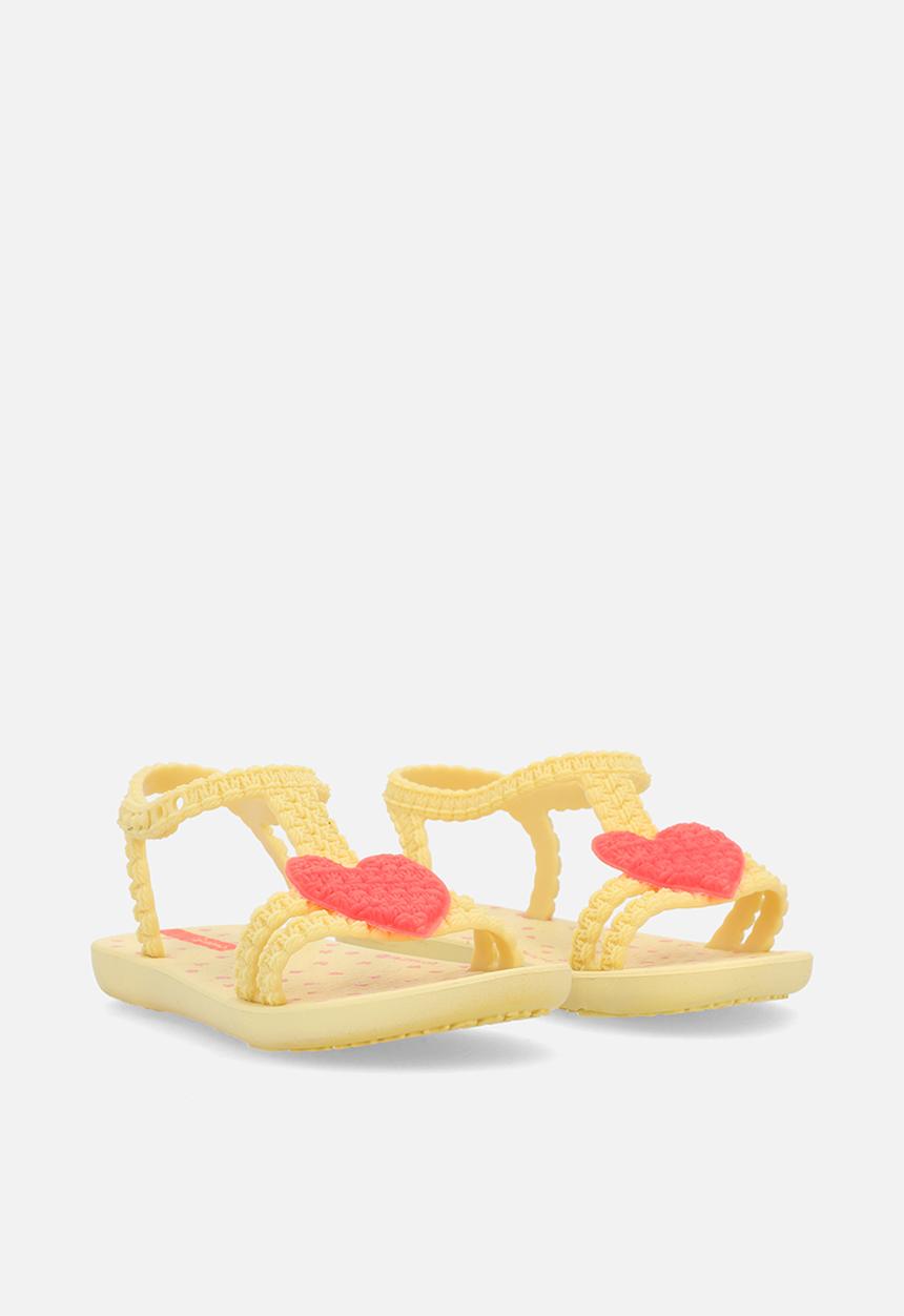 Ipanema - My First Ipaneme - Baby Yellow Pink