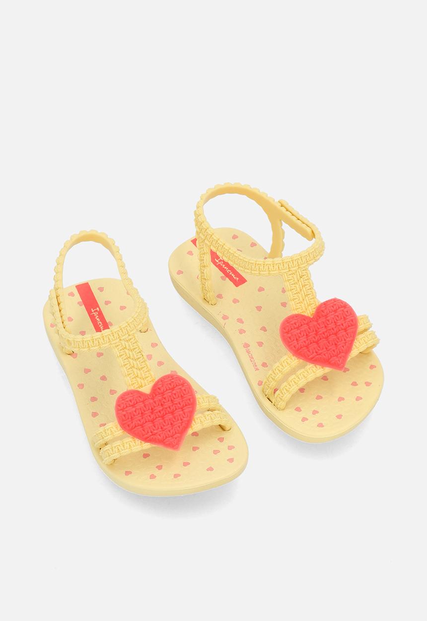 Ipanema - My First Ipaneme - Baby Yellow Pink