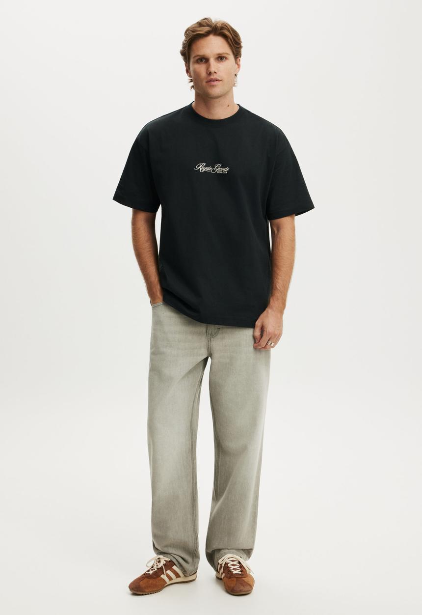 Cotton On - Box Fit Text T-shirt - Black/Royal Grand