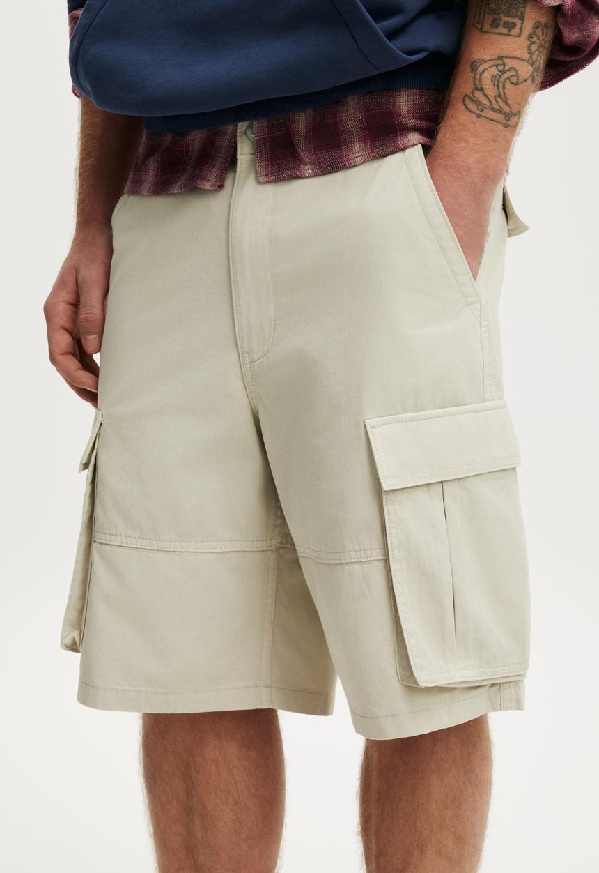Cotton On - Baggy Cargo Short - Stone