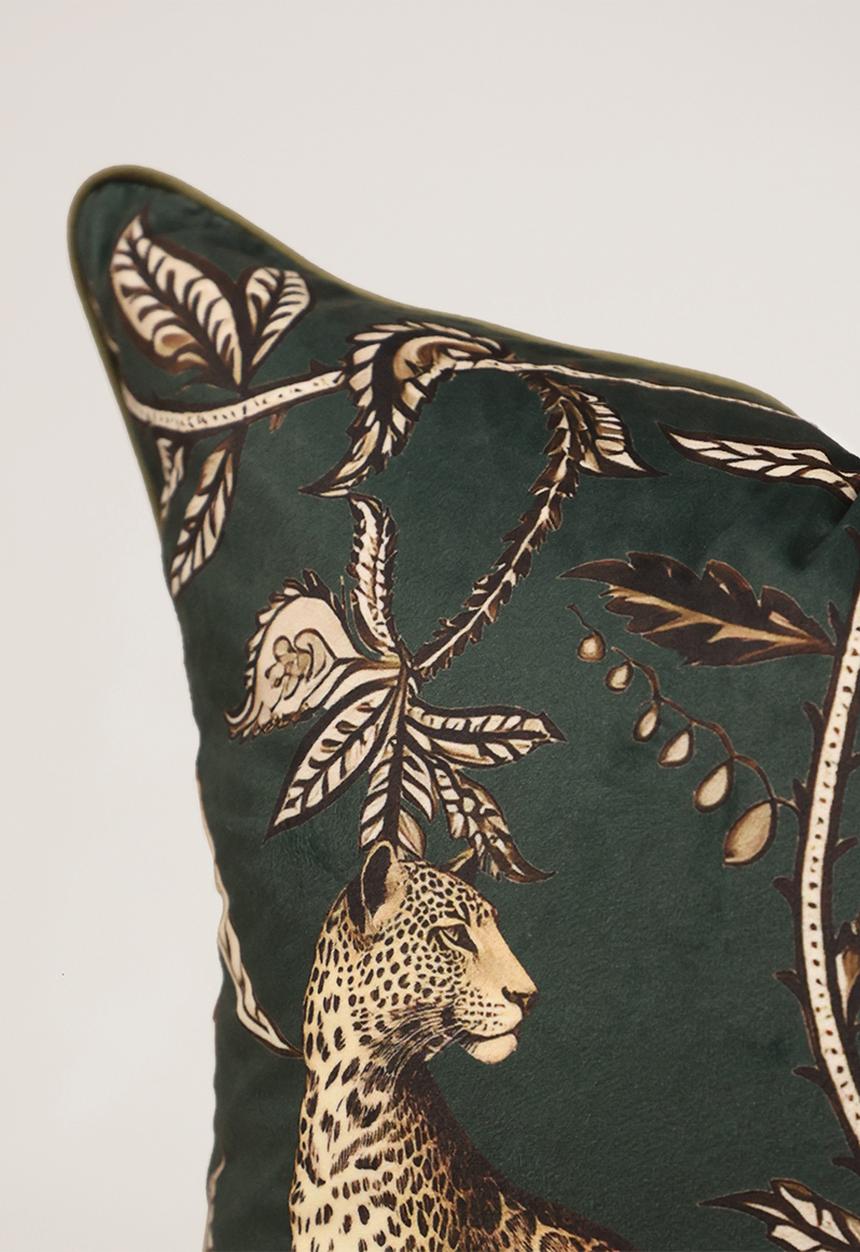 Noha - Velvet Jaguar Junction Scatter   Js720