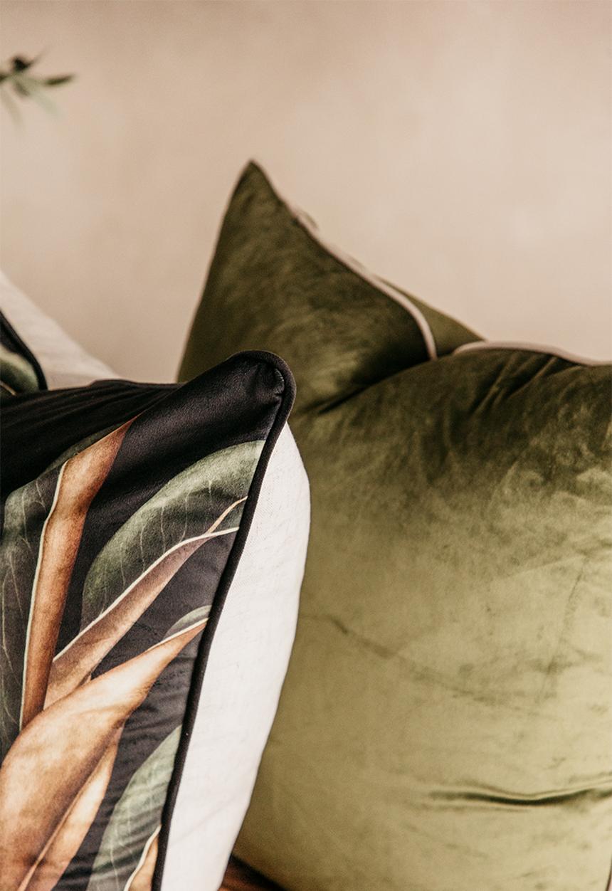 Noha - Velvet  Zama Leaf Scatter  