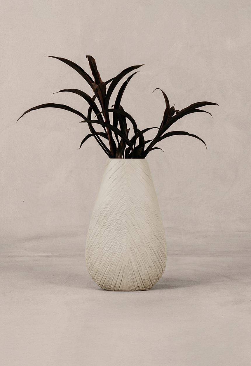 Noha - Amphora Vase