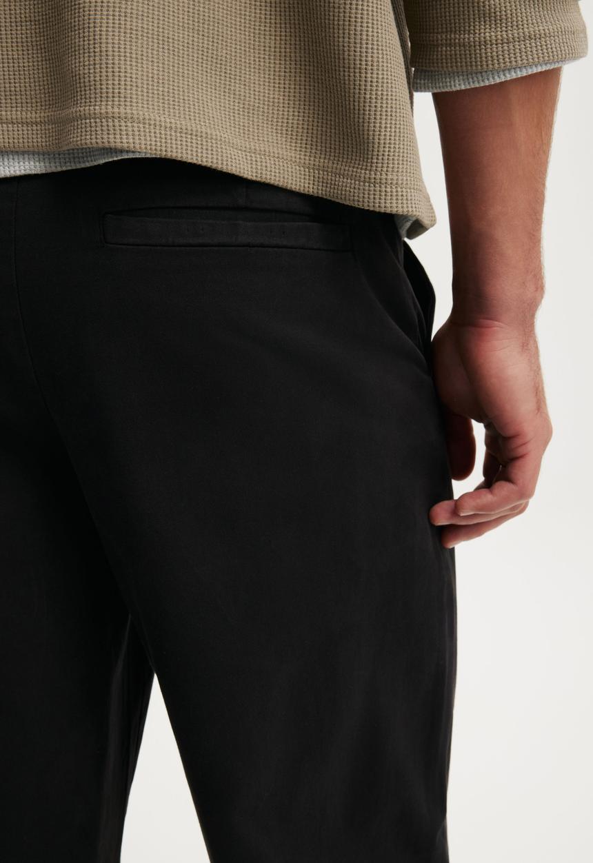 Cotton On - Baggy Chino Pant - Black
