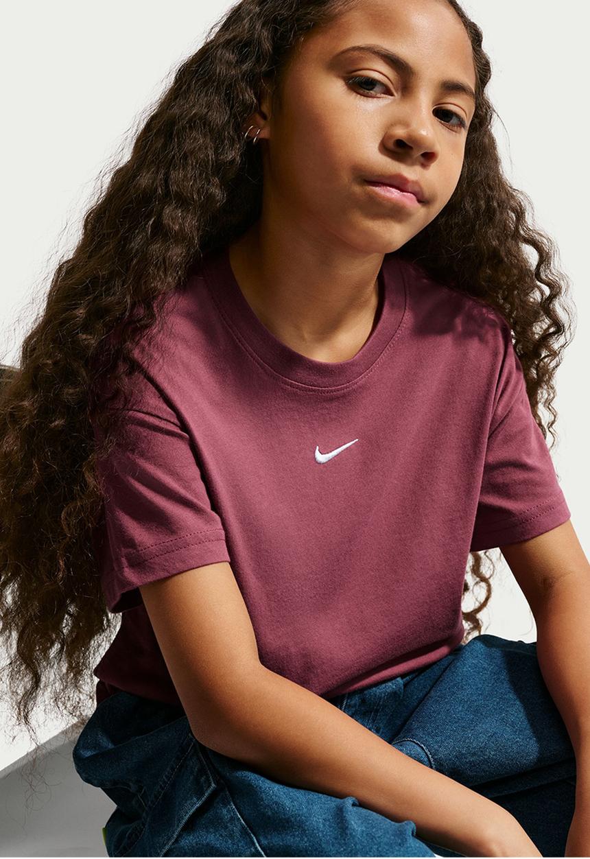 Nike - Nike Sportswear Essential Boxy Tee lbr