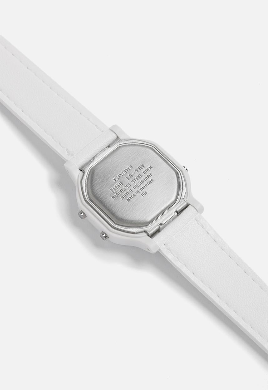 Casio - Digital wrist watch