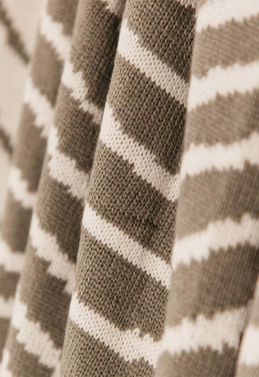 Noha - 150X180 Sublime Wave Grey And White  Throw