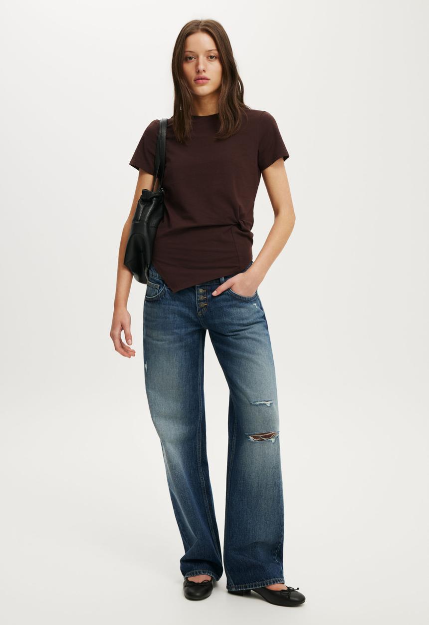 Cotton On - Twist Short Sleeve Tee - Dark Oak