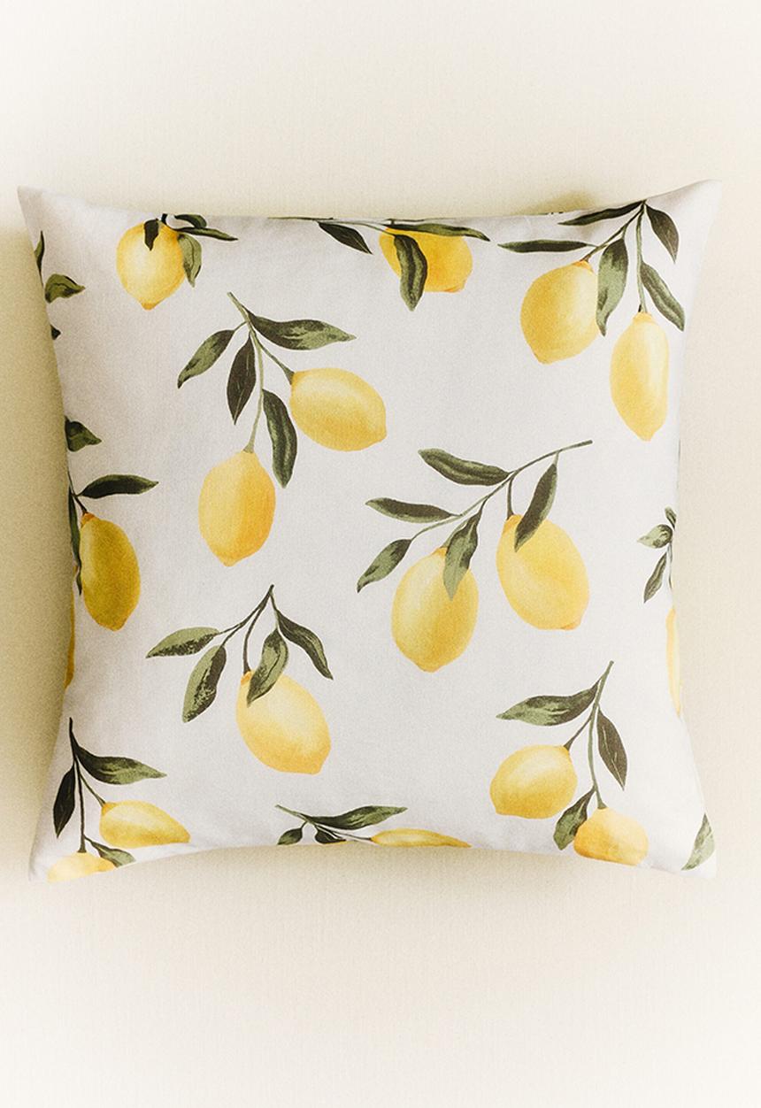 H&M - Patterned cushion cover - light beige/oranges