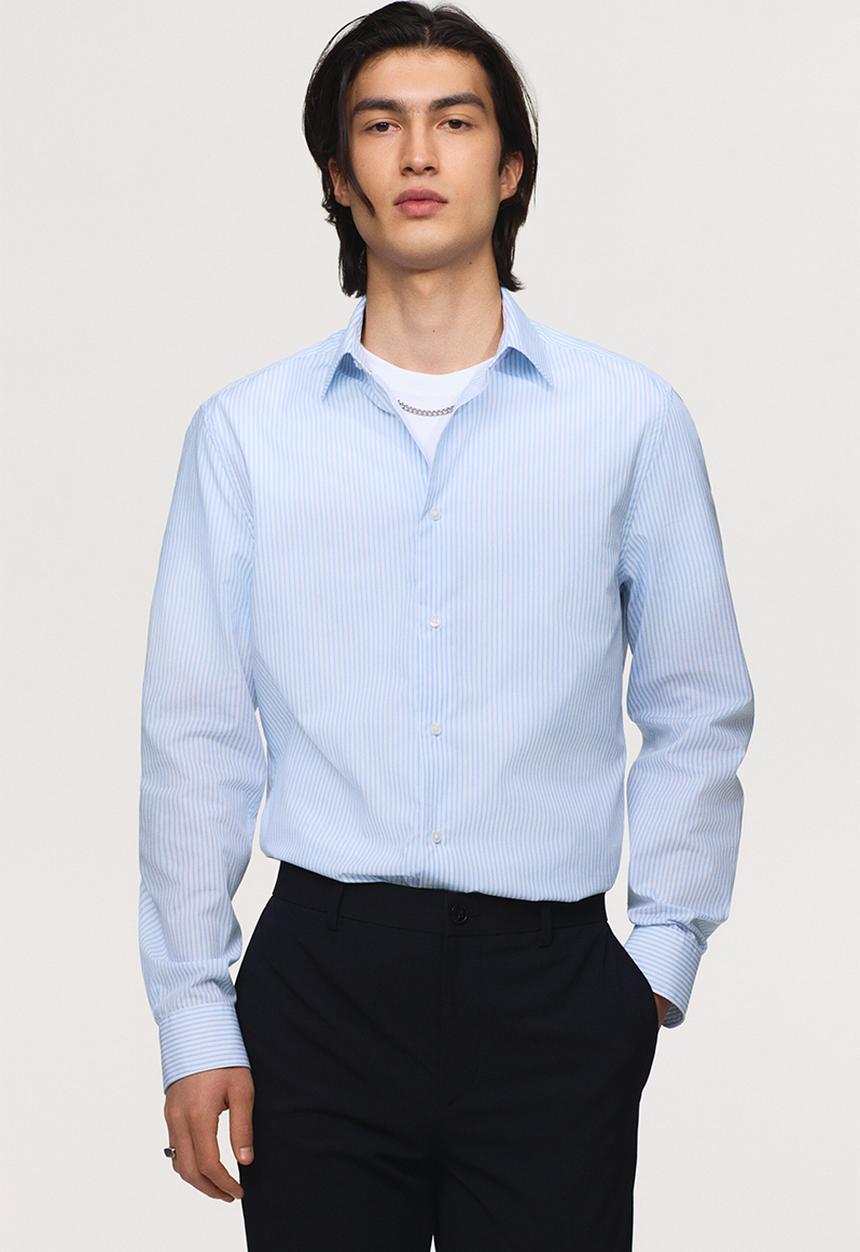 H&M - Slim fit easy-iron shirt - light blue/striped