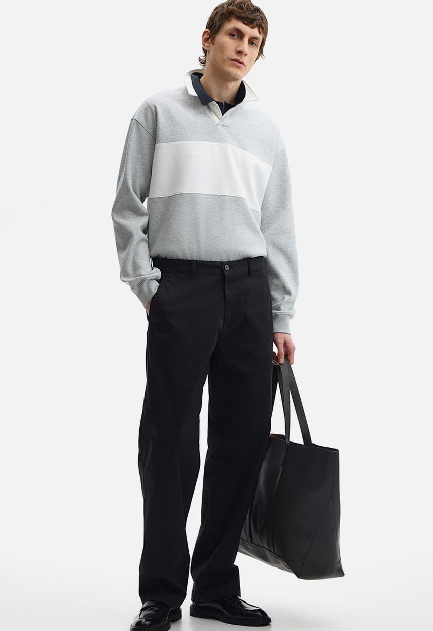 H&M - Relaxed fit cotton chinos - black