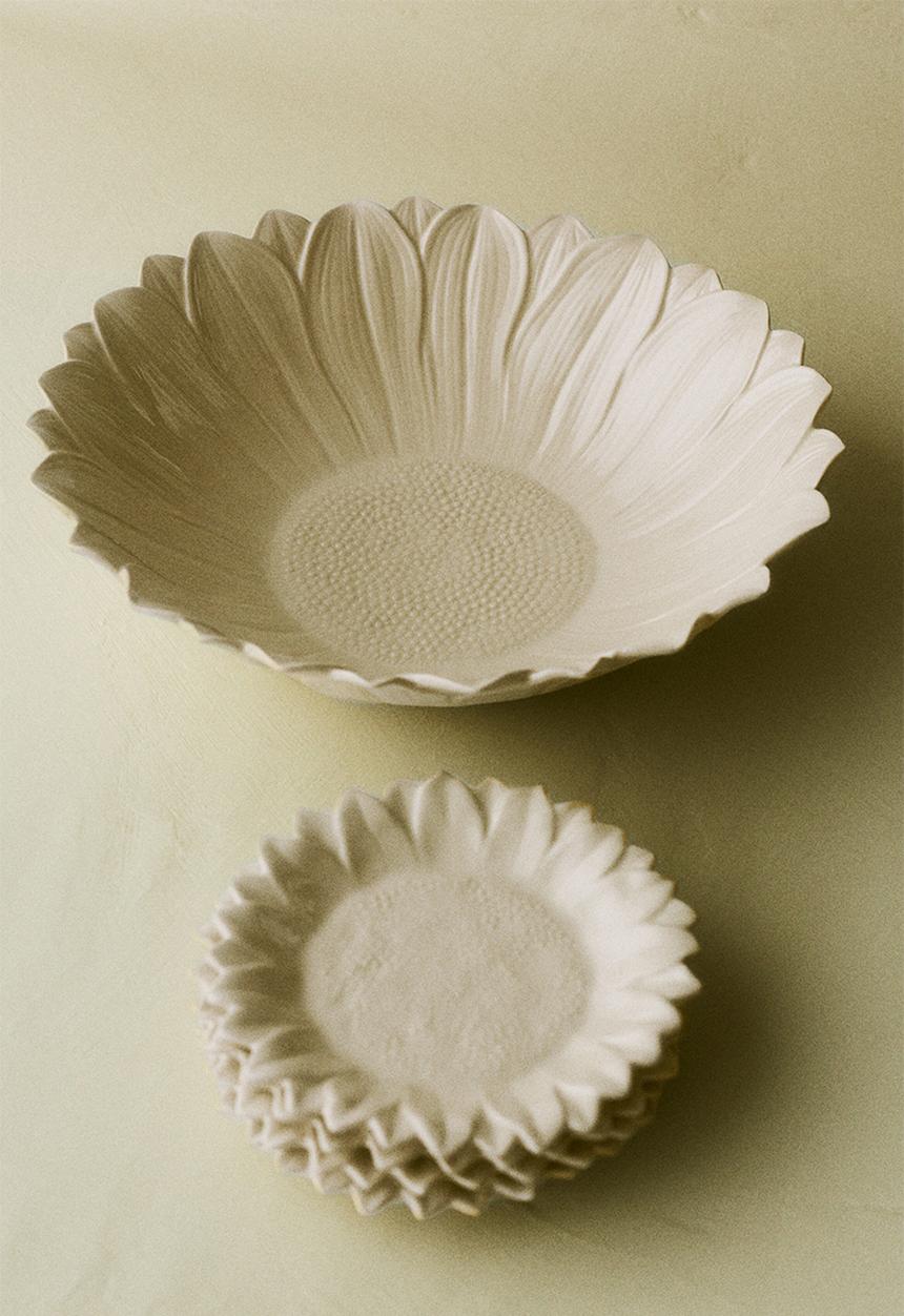 H&M - Large stoneware serving bowl - light beige