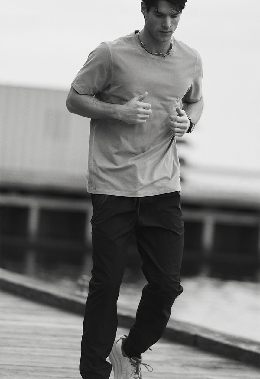 H&M - Running t-shirt with drymove. - dark beige