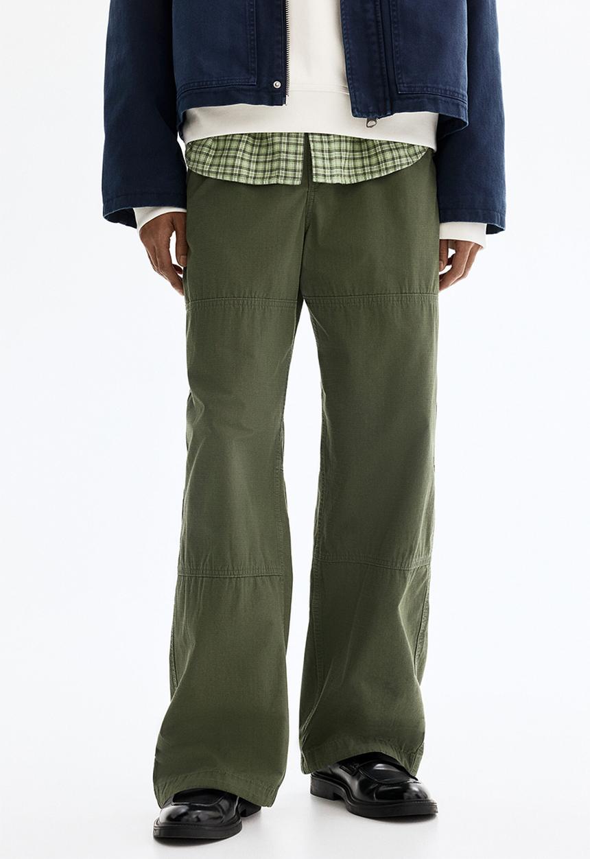 H&M - Relaxed fit trousers - khaki green