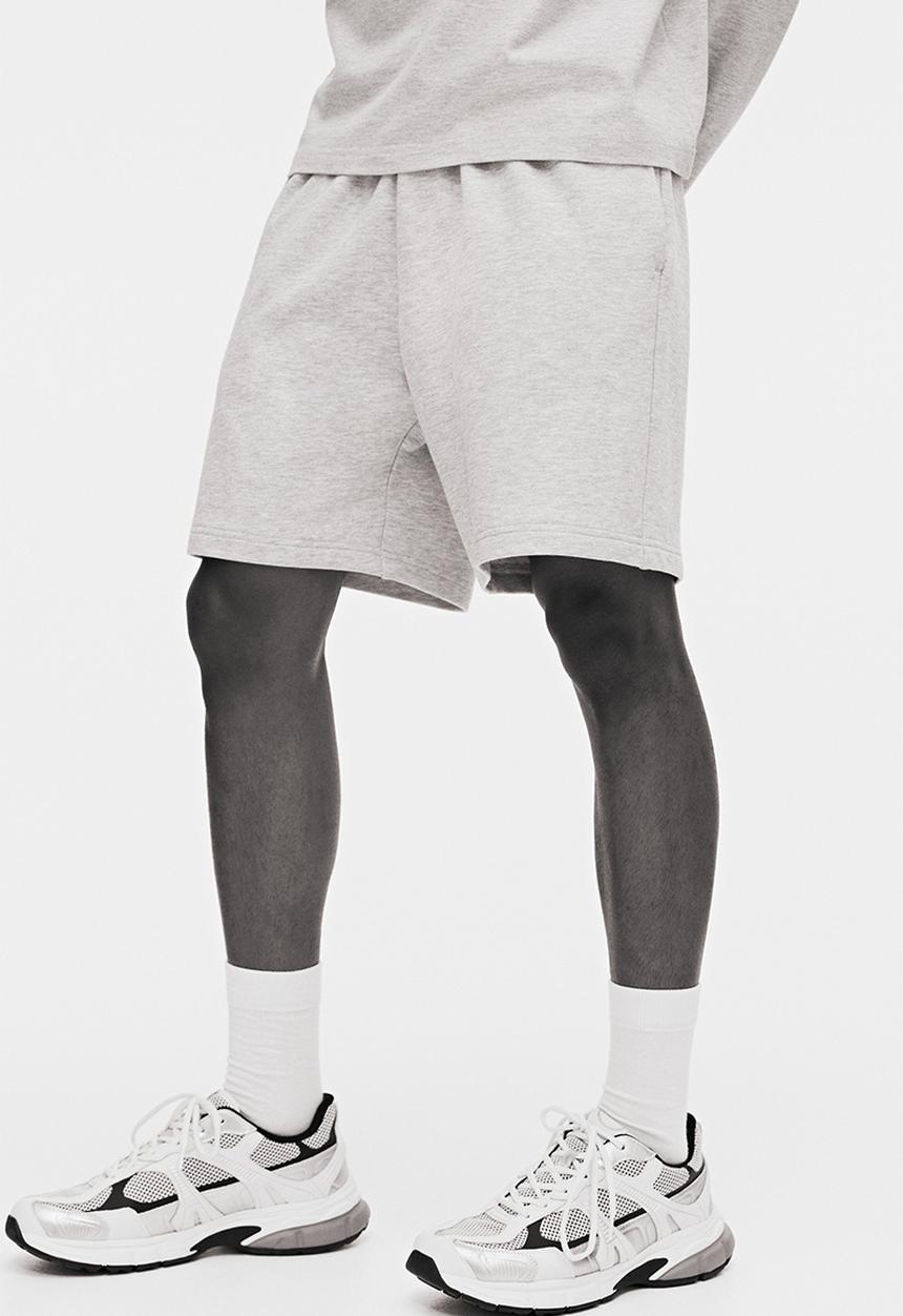 H&M - Regular fit sweatshorts - light grey marl
