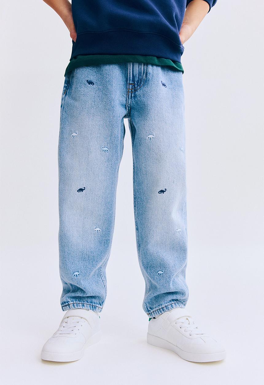 H&M - Loose fit jeans - light denim blue/dinosaurs
