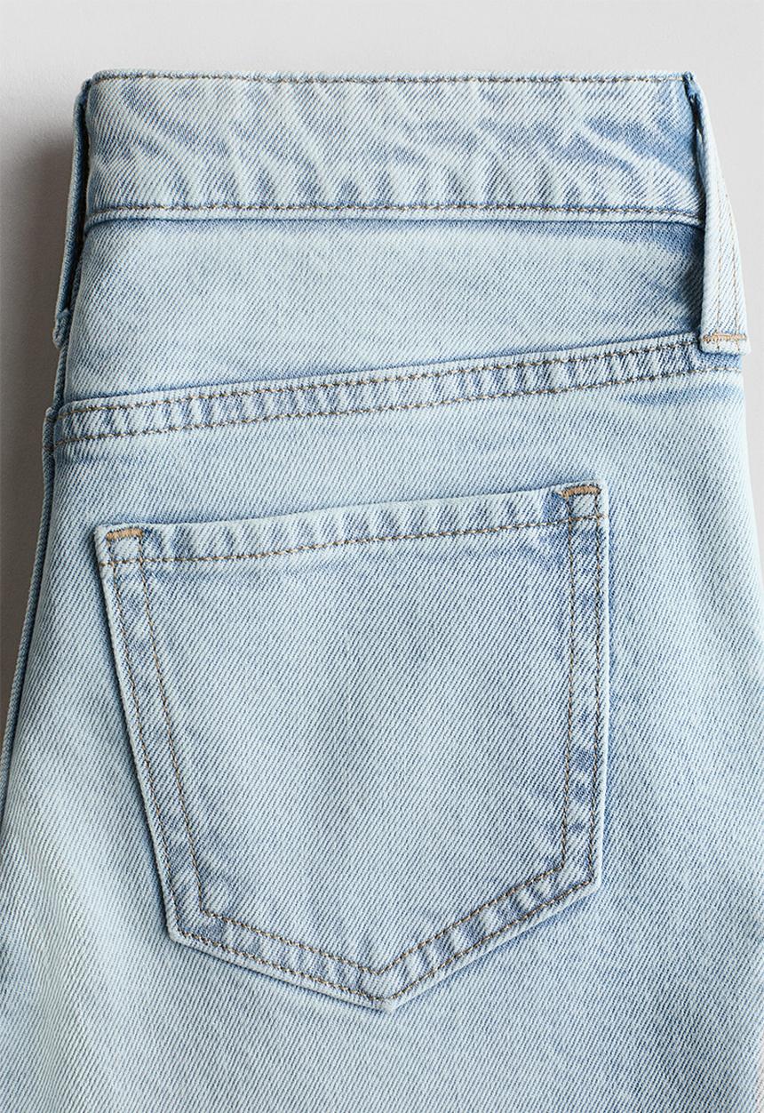 H&M - Baggy fit bootcut leg jeans - light denim blue/bow